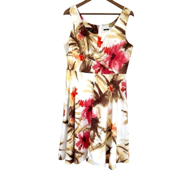 Talbots fit  & flare dress, sleeveless, scoop neck, stretch cotton, floral - Picture 5 of 16